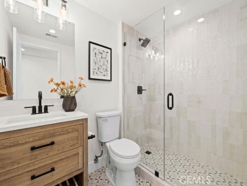 937  Carnation  , Costa Mesa, CA