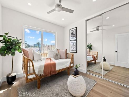 937  Carnation  , Costa Mesa, CA