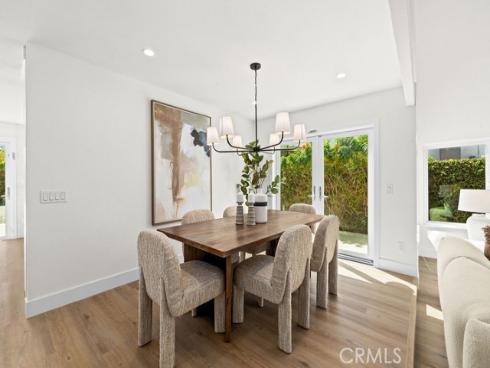 937  Carnation  , Costa Mesa, CA
