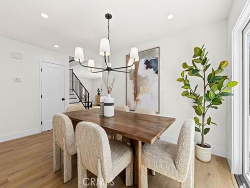 937  Carnation  , Costa Mesa, CA