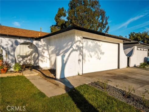 2171 Pomona , Costa Mesa, CA
