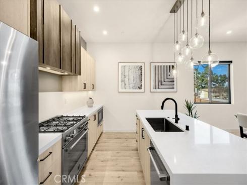 756 W 19th  B  Street, Costa Mesa, CA