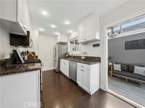 2414  Niagara  , Costa Mesa, CA