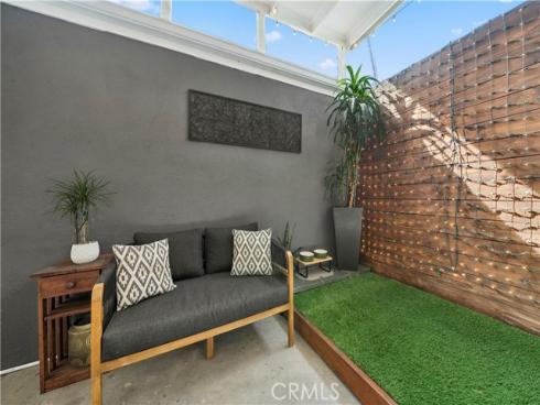 2414  Niagara  , Costa Mesa, CA