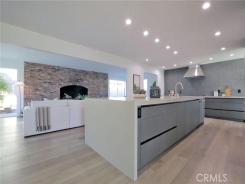 418 E Bay   Street, Costa Mesa, CA