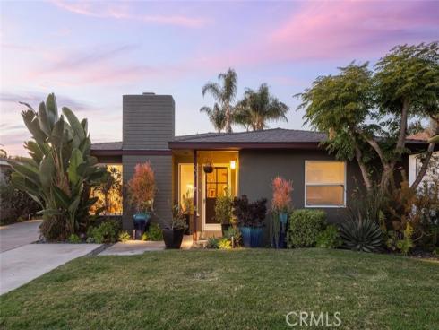 2011  Tustin   Avenue, Costa Mesa, CA