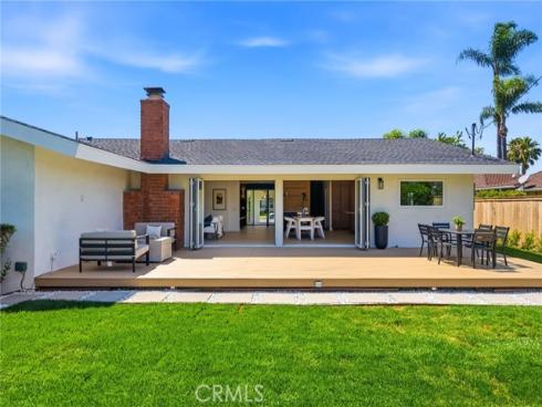 2952  Java   Road, Costa Mesa, CA