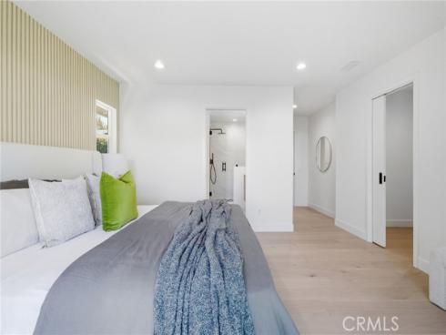 2952  Java   Road, Costa Mesa, CA