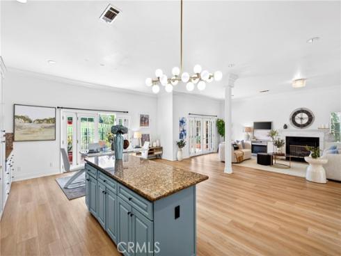 137  The Masters Circle  , Costa Mesa, CA