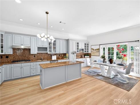 137  The Masters Circle  , Costa Mesa, CA