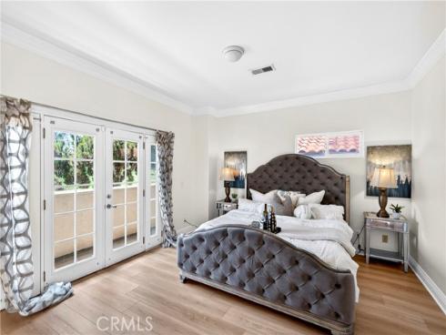 137  The Masters Circle  , Costa Mesa, CA