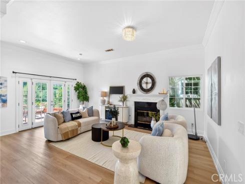 137  The Masters Circle  , Costa Mesa, CA