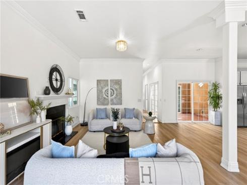 137  The Masters Circle  , Costa Mesa, CA