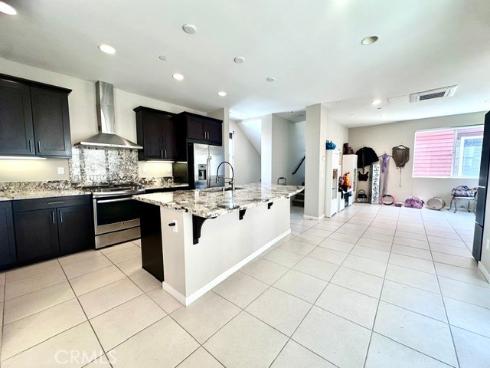 812  Brickyard  , Costa Mesa, CA