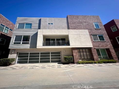 812  Brickyard  , Costa Mesa, CA