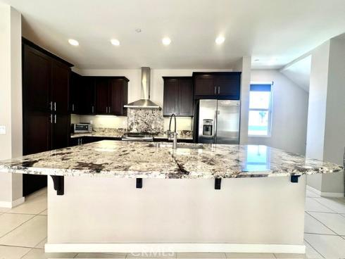 812  Brickyard  , Costa Mesa, CA