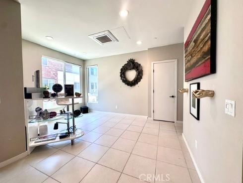 812  Brickyard  , Costa Mesa, CA