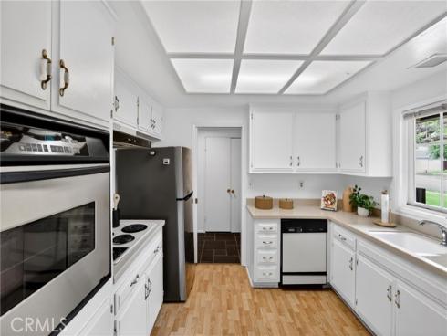 2825  Shantar  , Costa Mesa, CA