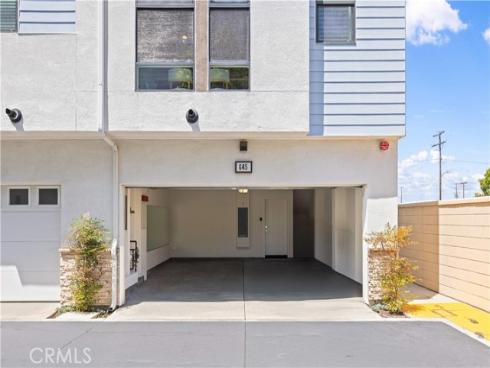 645 W 17th  , Costa Mesa, CA