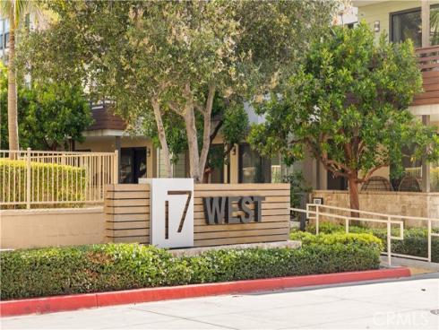 645 W 17th  , Costa Mesa, CA