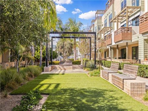 645 W 17th  , Costa Mesa, CA