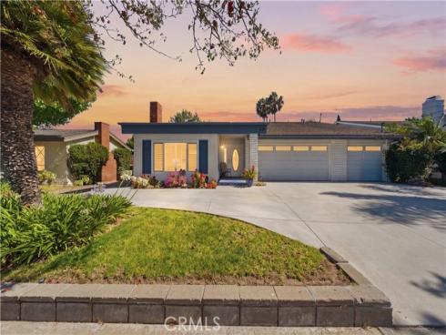 635 Plumer , Costa Mesa, CA
