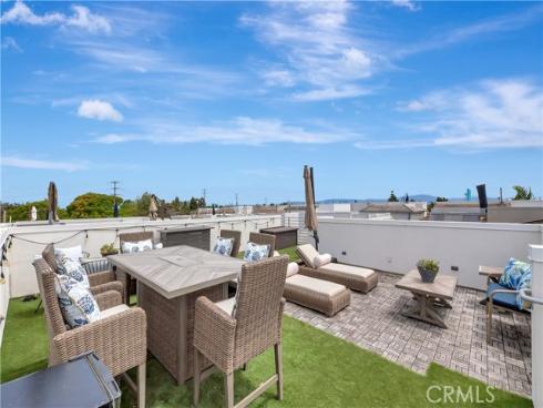 2105  Two Harbors   Circle, Costa Mesa, CA