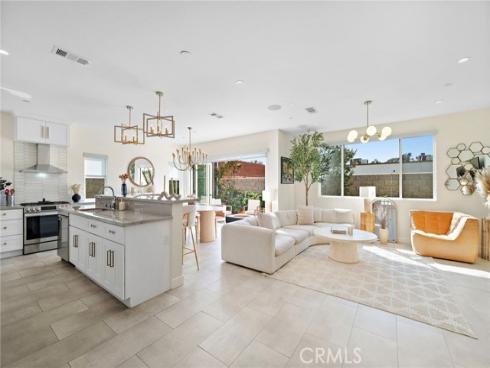 2573  Elden  D  Avenue, Costa Mesa, CA
