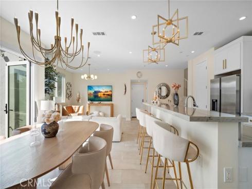 2573  Elden  D  Avenue, Costa Mesa, CA