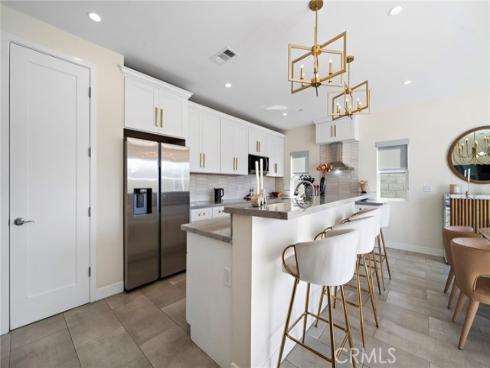 2573  Elden  D  Avenue, Costa Mesa, CA