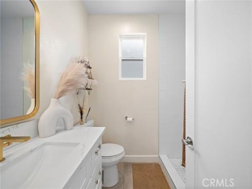 2573  Elden  D  Avenue, Costa Mesa, CA