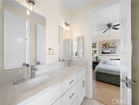 2573  Elden  D  Avenue, Costa Mesa, CA