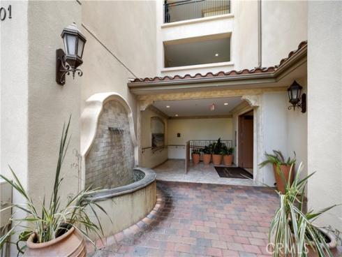 401  Bernard  409  Street, Costa Mesa, CA