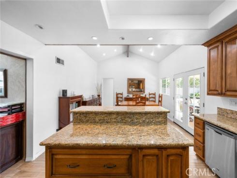 1099  Salinas  , Costa Mesa, CA