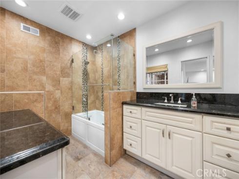 1099  Salinas  , Costa Mesa, CA