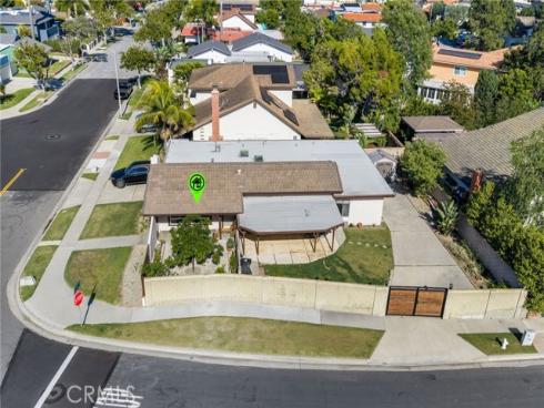 1099  Salinas  , Costa Mesa, CA