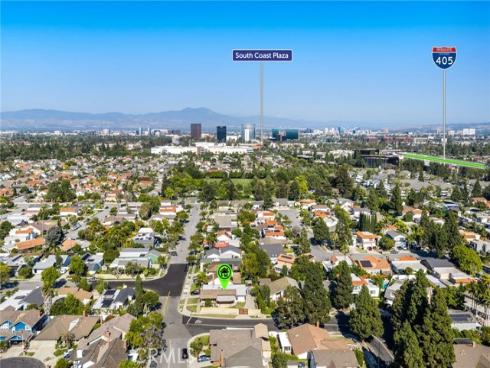 1099  Salinas  , Costa Mesa, CA