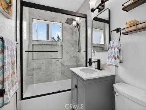 1010 W 19th  , Costa Mesa, CA