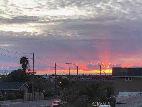 1010 W 19th  , Costa Mesa, CA
