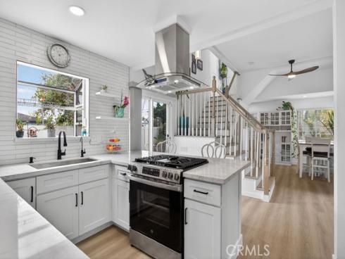 1010 W 19th  , Costa Mesa, CA