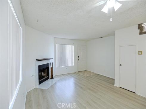 290  Victoria  29 (F8)  Street, Costa Mesa, CA