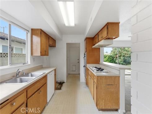 1732  Missouri  , Costa Mesa, CA