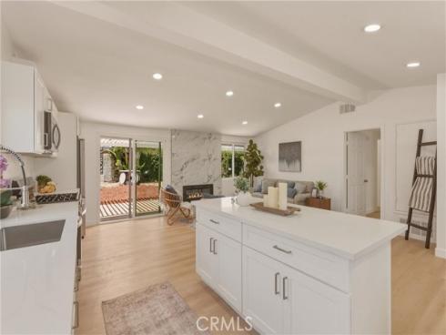 2107  Pomona  , Costa Mesa, CA