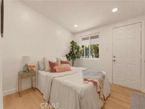 2107  Pomona  , Costa Mesa, CA