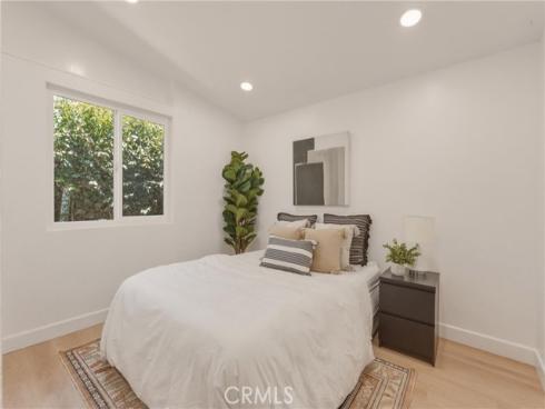 2107  Pomona  , Costa Mesa, CA