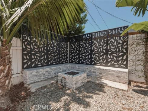 2107  Pomona  , Costa Mesa, CA