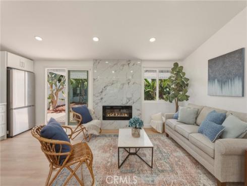 2107  Pomona  , Costa Mesa, CA