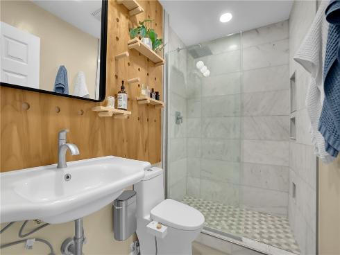 1422 Deauville Place, Costa Mesa, CA