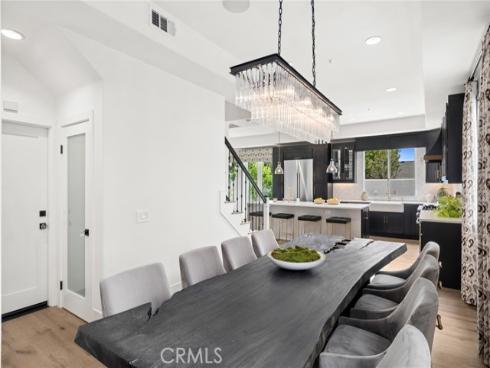 273  Mesa  , Costa Mesa, CA