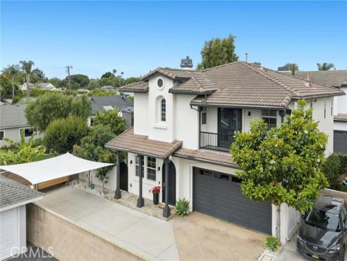 273  Mesa  , Costa Mesa, CA